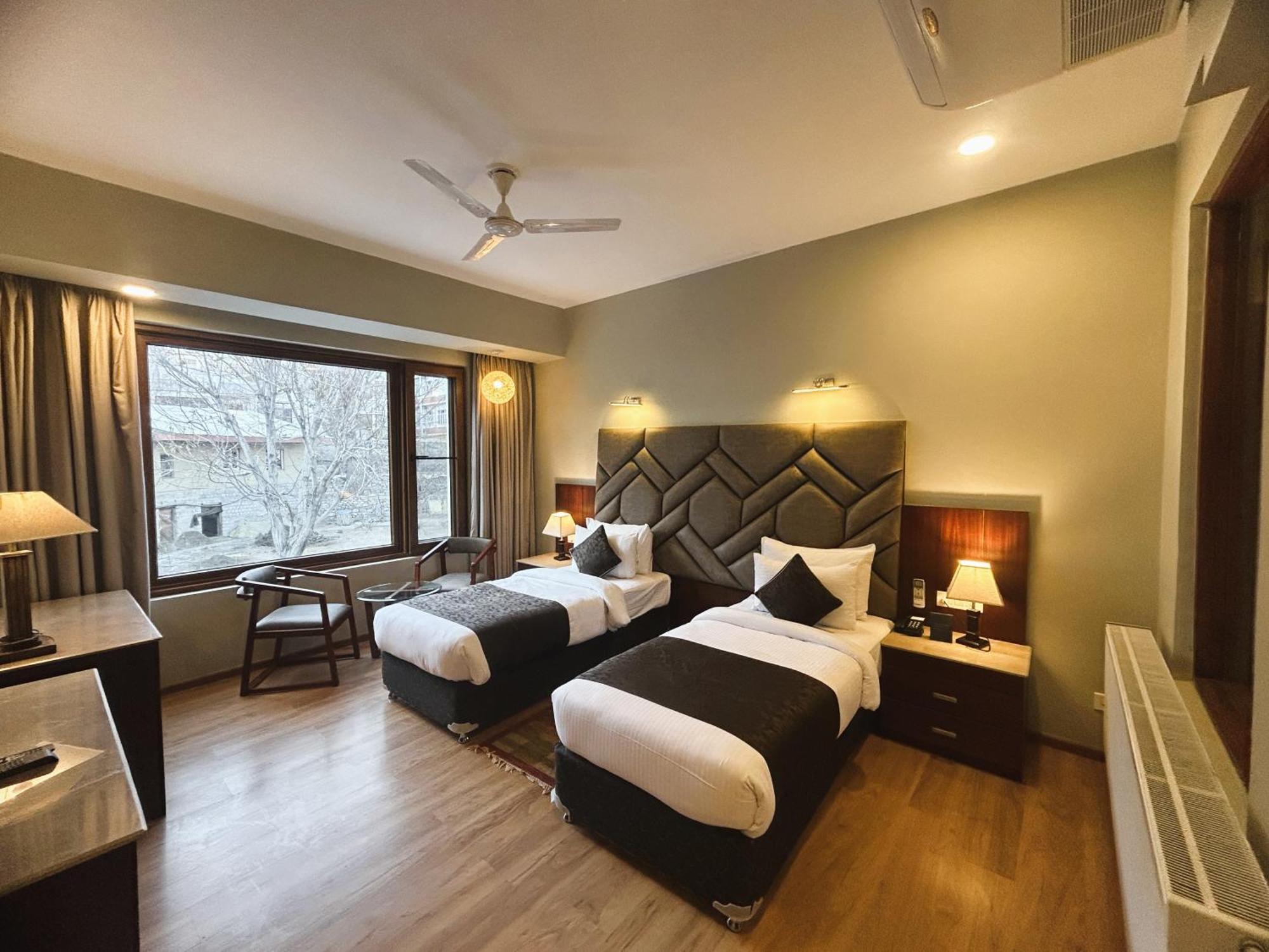 Hotel The Kargil Exterior foto